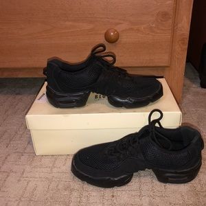 Women’s boost ll mesh sneaker (field dance shoes)